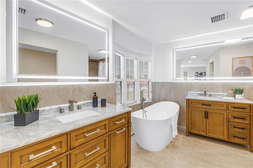 Bathroom, Dual Sink Vanities, Free Standing Baths, Interior, Recessed Lighting