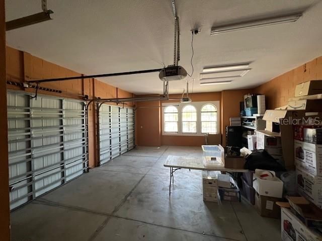 Garage, Interior