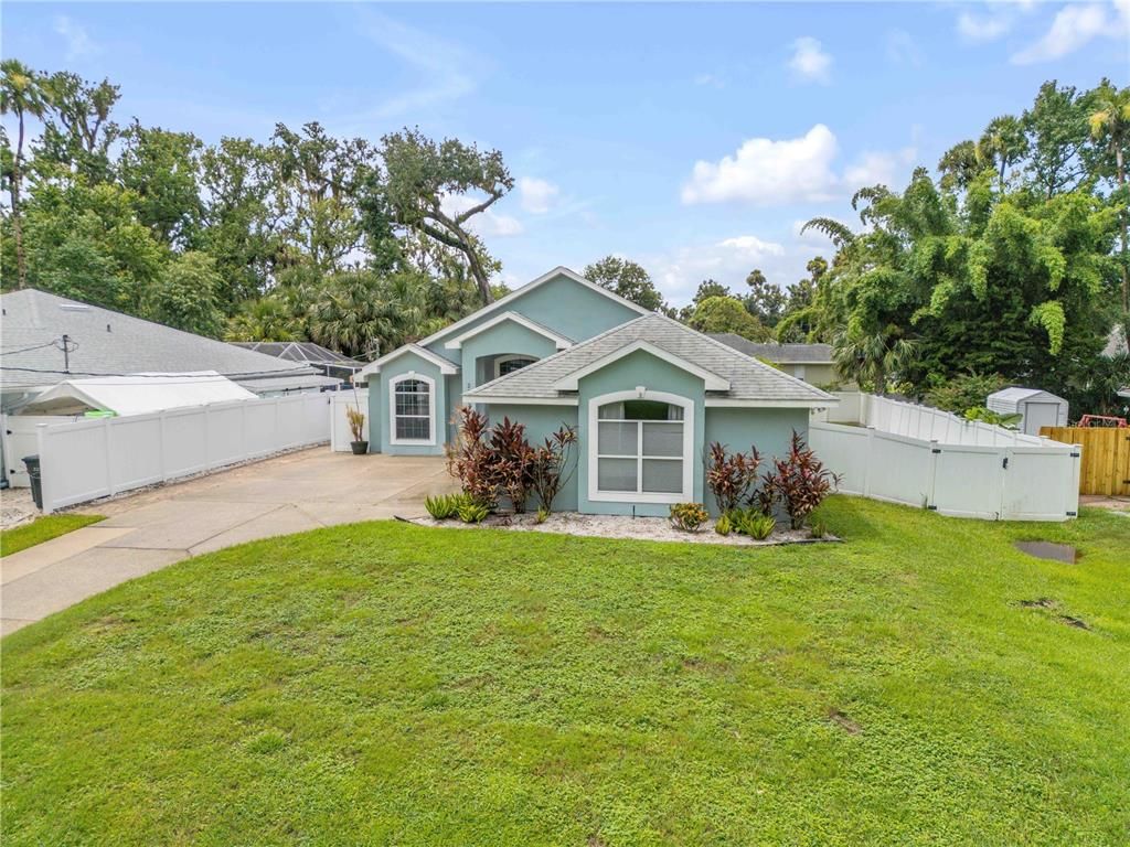 Backyard, Exterior