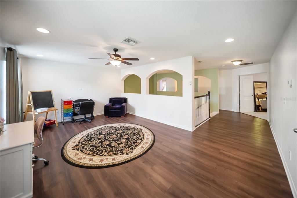 Home Office, Interior, Recessed Lighting, Wood Texture Flooring