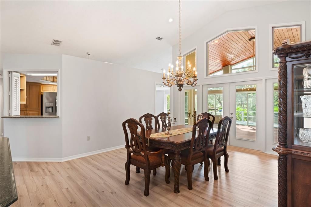 Chandelier, Dining room, Interior, Kitchen, Recessed Lighting, Wood Texture Flooring