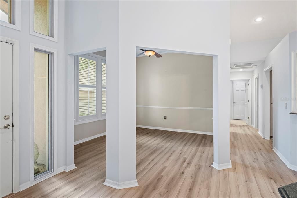 Interior, Recessed Lighting, Wood Texture Flooring