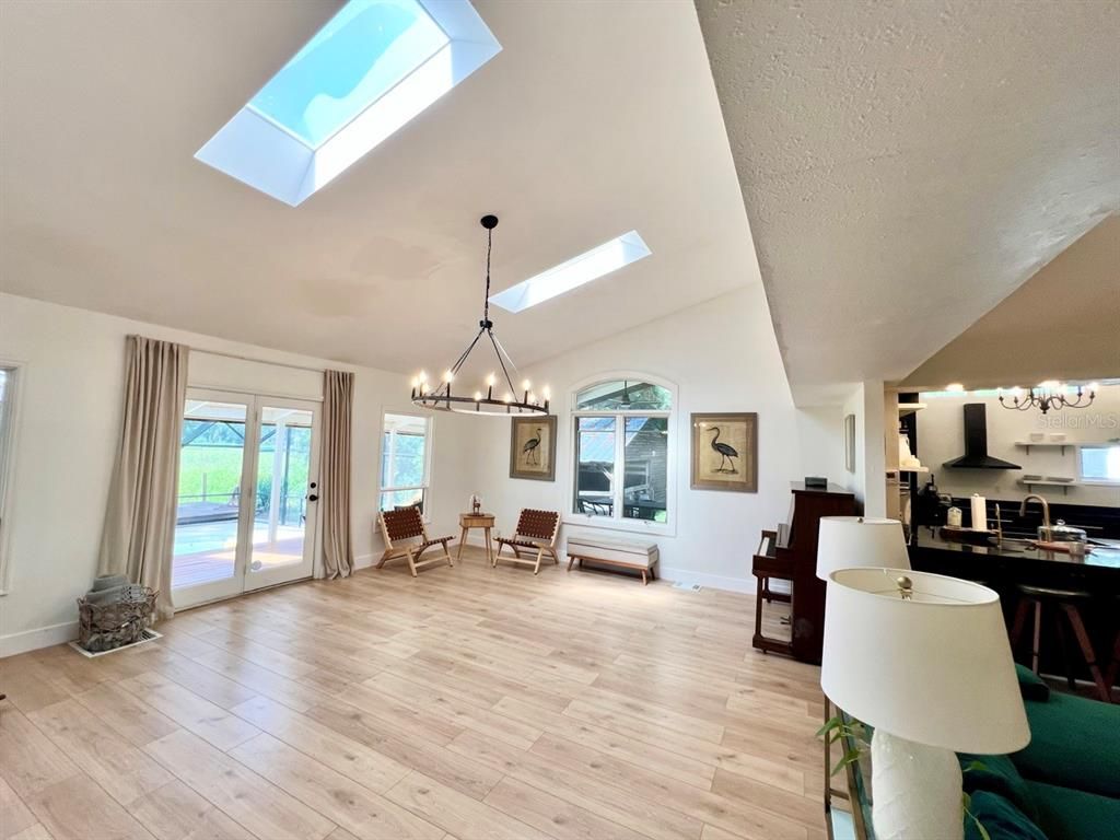 Chandelier, Dining room, Interior, Kitchen, Wood Texture Flooring