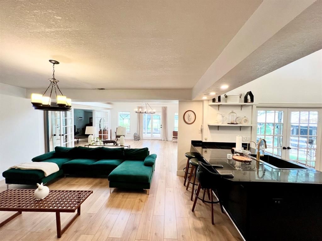 Dining room, Interior, Kitchen, Living room, Pendant Lights, Recessed Lighting, Wood Texture Flooring