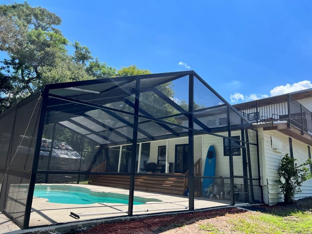 Exterior, Pool
