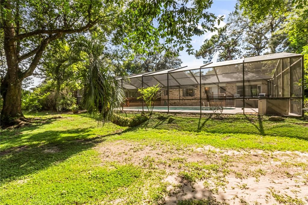 Backyard, Exterior