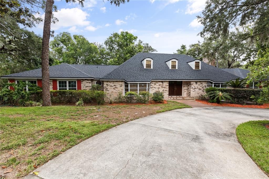 Backyard, Exterior, Facade, Ranch