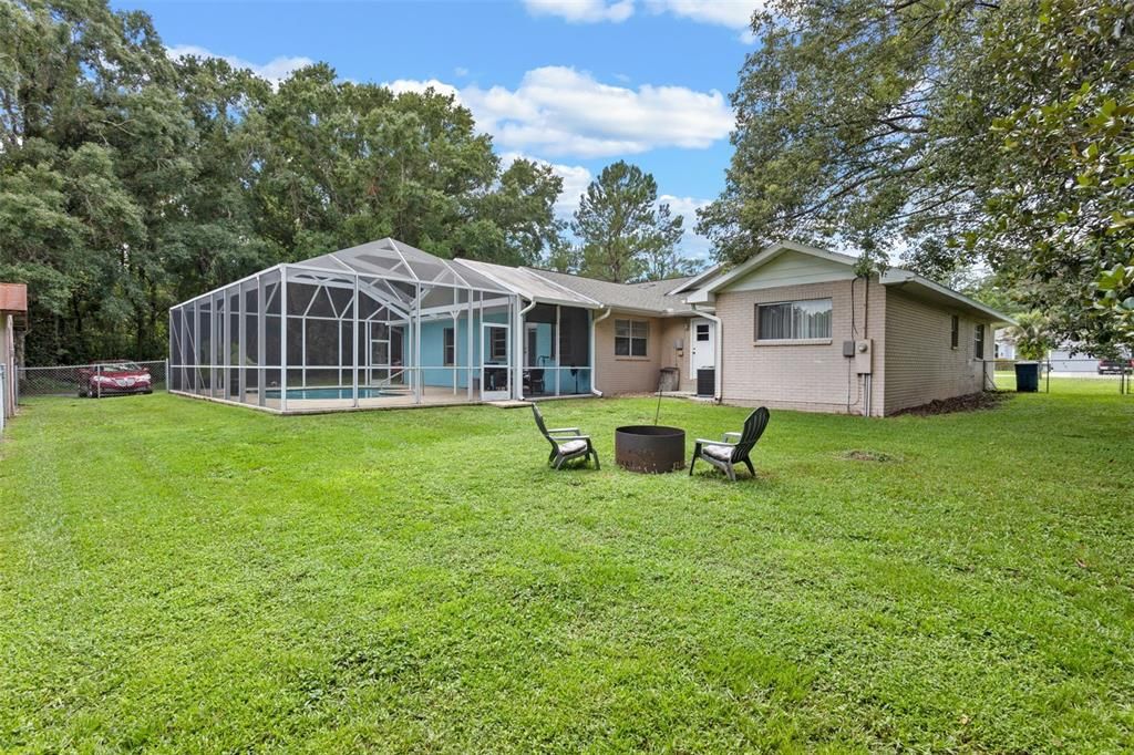 Backyard, Exterior