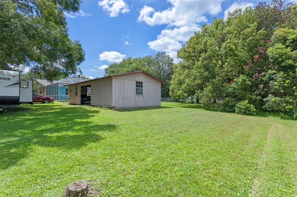 Backyard, Exterior