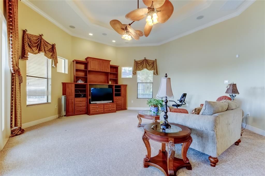Fitness Equipment, Interior, Living room, Recessed Lighting