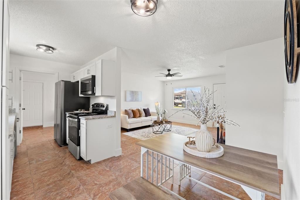 Interior, Kitchen, Living room, Stainless Steel Appliances