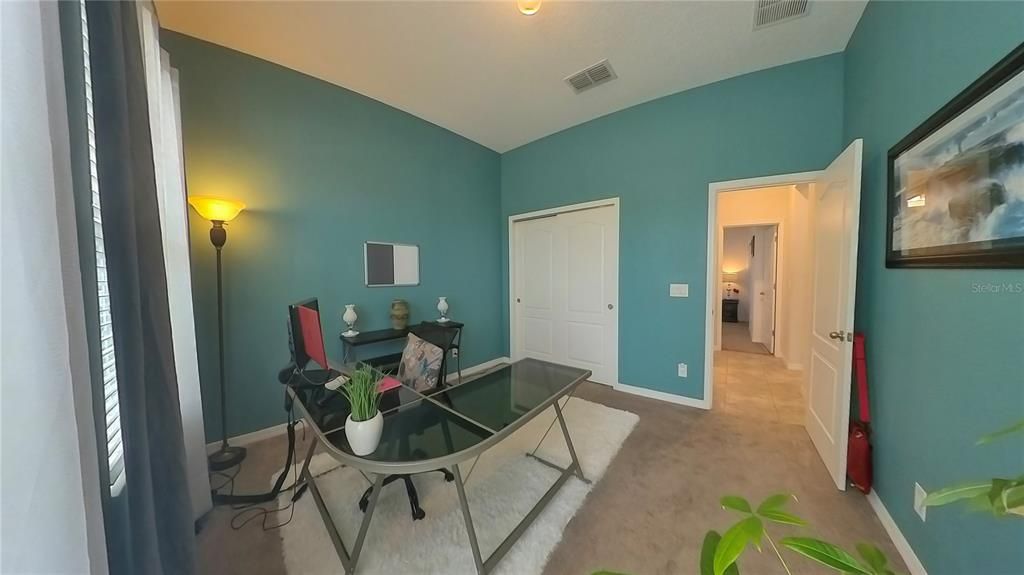 Home Office, Interior