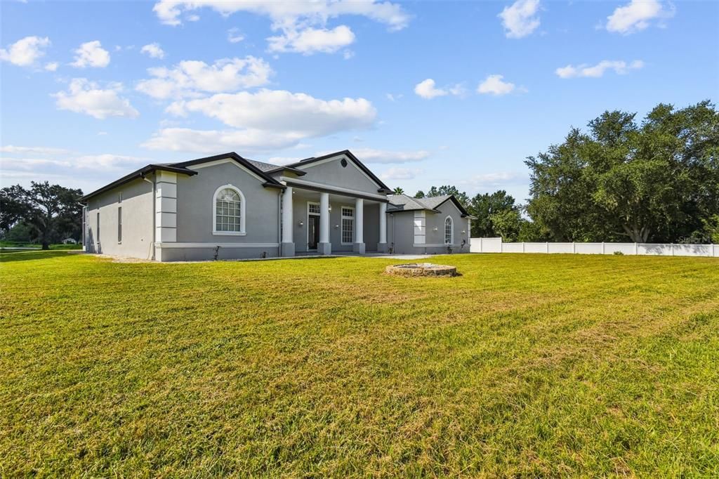 Backyard, Exterior