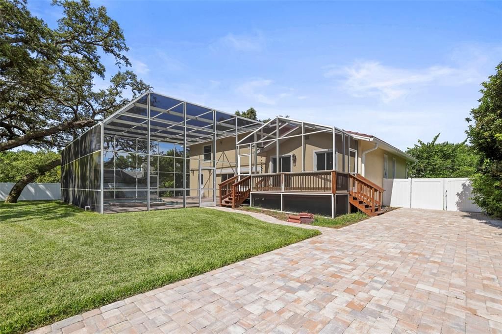 Backyard, Exterior