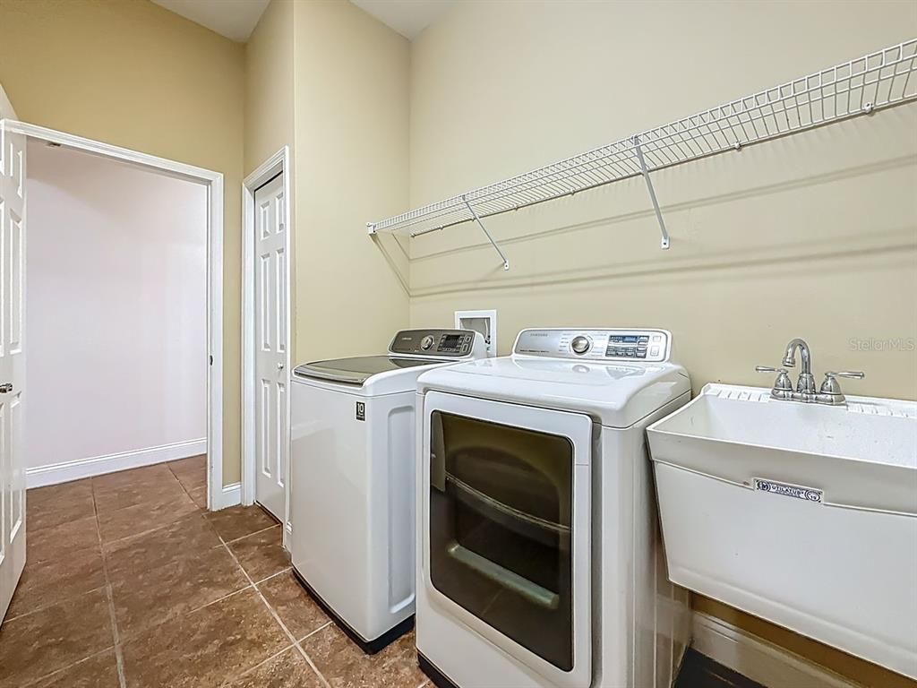 Interior, Washer