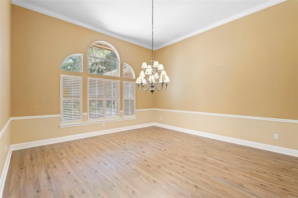 Chandelier, Empty room, Interior, Wood Texture Flooring