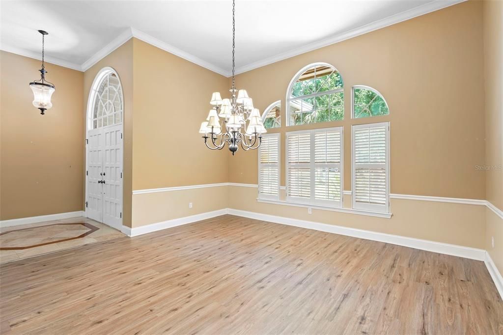 Chandelier, Empty room, Interior, Pendant Lights, Wood Texture Flooring
