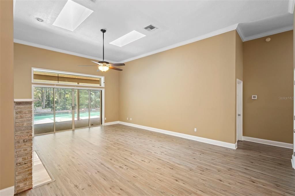 Empty room, Interior, Recessed Lighting, Wood Texture Flooring