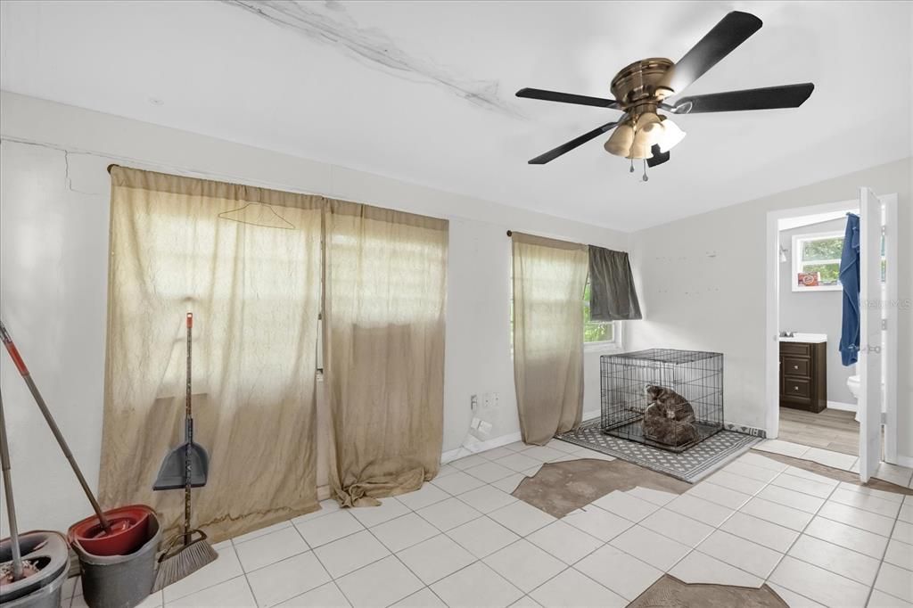 Empty room, Fireplace, Interior