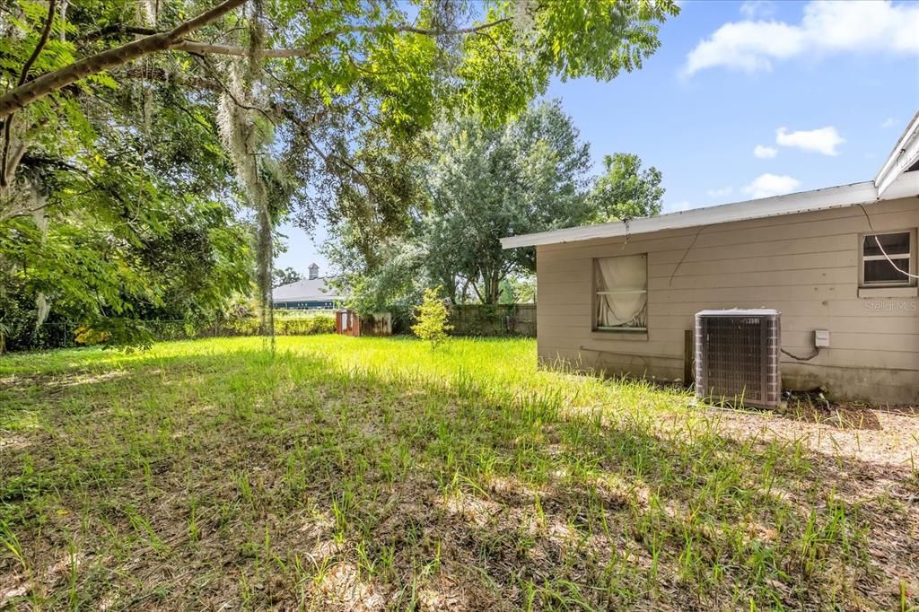 Backyard, Exterior