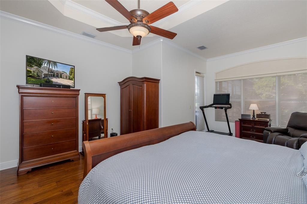 Bedroom, Fitness Equipment, Interior, Wood Texture Flooring