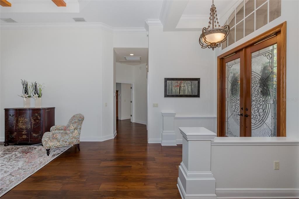 Interior, Pendant Lights, Wood Texture Flooring
