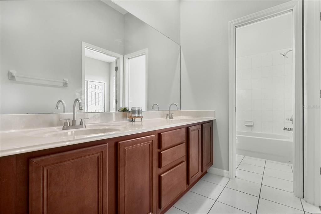 Bathroom, Dual Sink Vanities, Interior