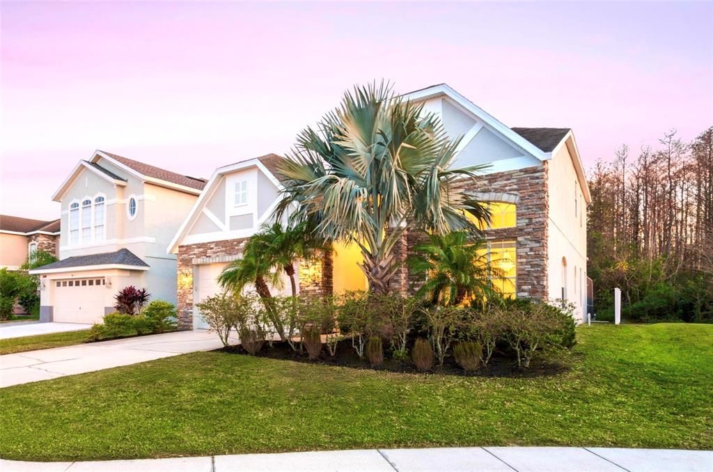 Attached, Exterior, Facade, Spanish Mediterranean