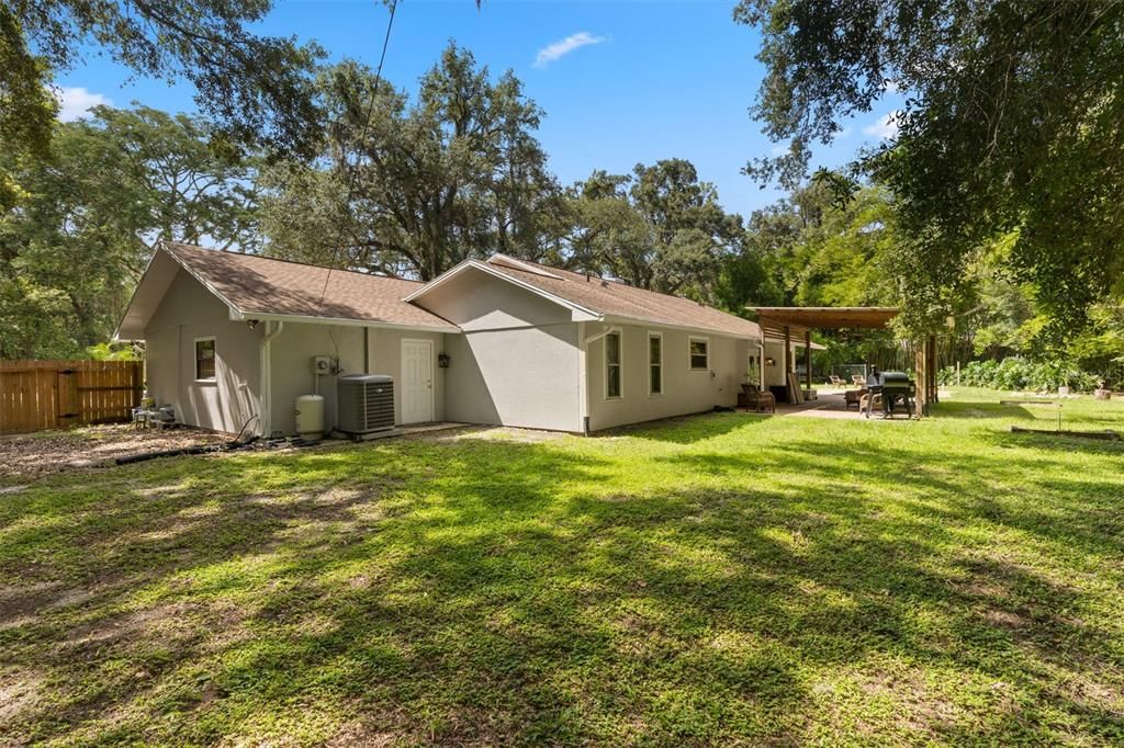 Backyard, Exterior