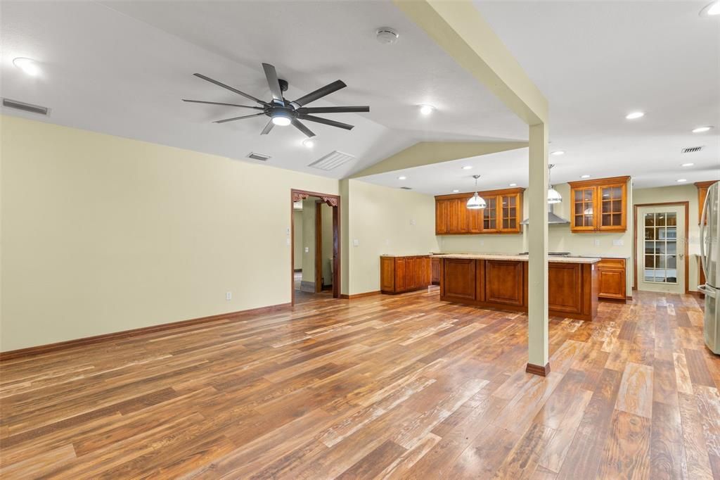 Interior, Pendant Lights, Recessed Lighting, Wood Texture Flooring