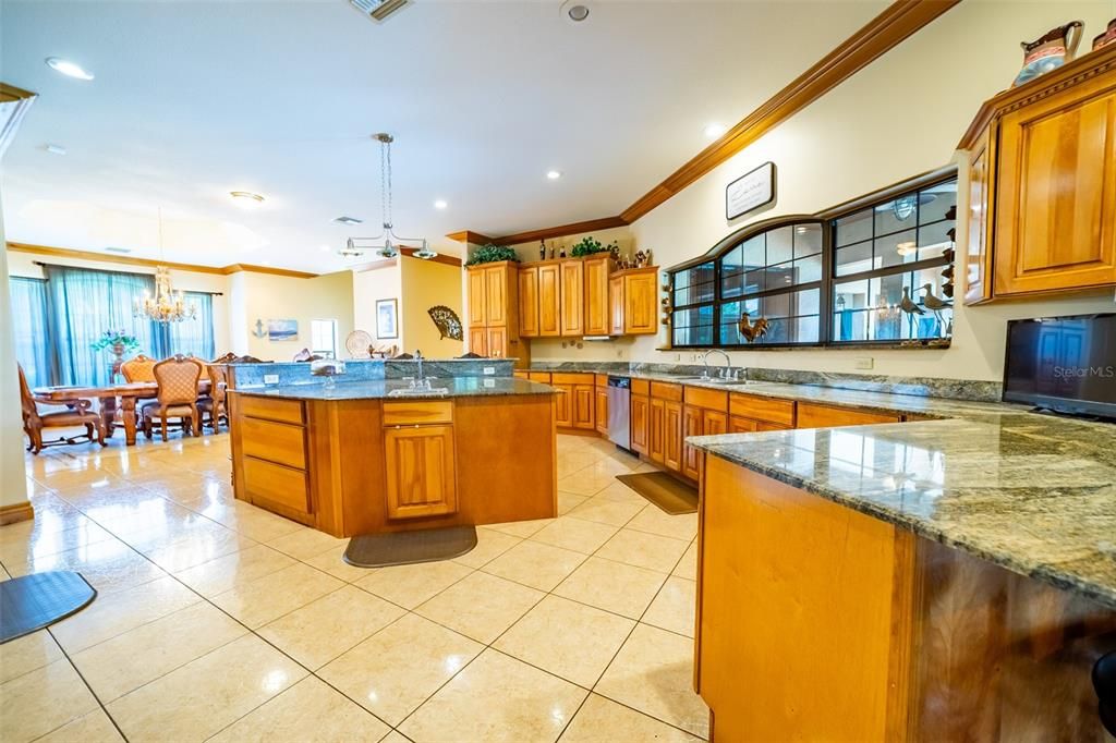 Dining room, Interior, Kitchen, Pendant Lights, Recessed Lighting