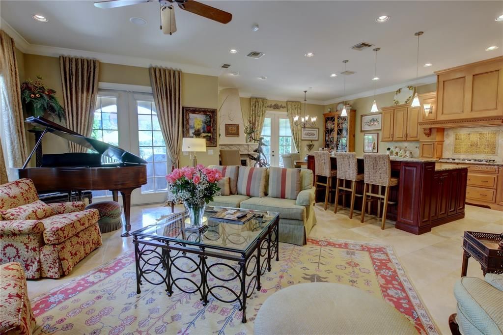 Interior, Kitchen, Living room, Pendant Lights, Piano, Recessed Lighting