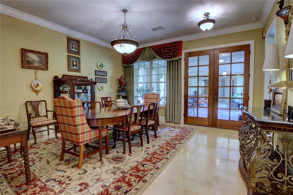 Dining room, Interior, Pendant Lights