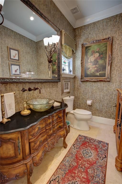 Bathroom, Interior, Recessed Lighting