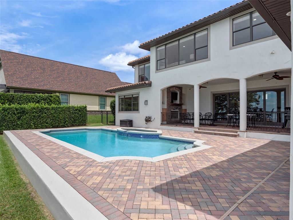Exterior, Pool