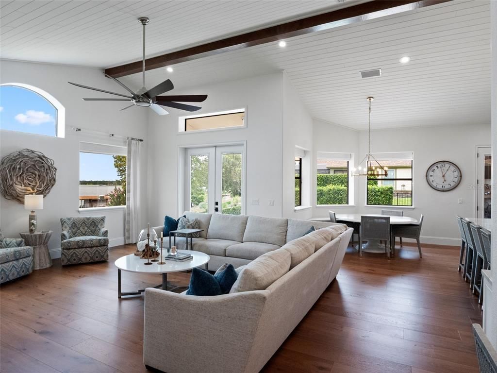 Dining room, Interior, Living room, Pendant Lights, Recessed Lighting, Wood Texture Flooring