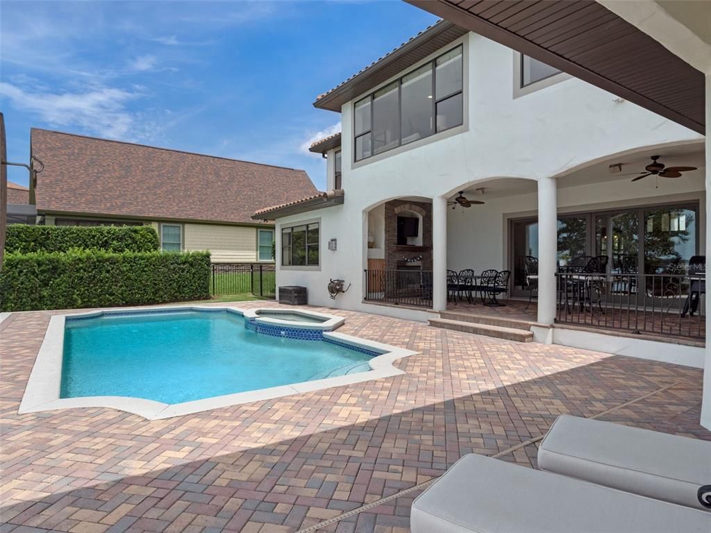 Exterior, Pool
