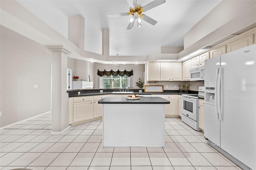 Interior, Kitchen, Recessed Lighting