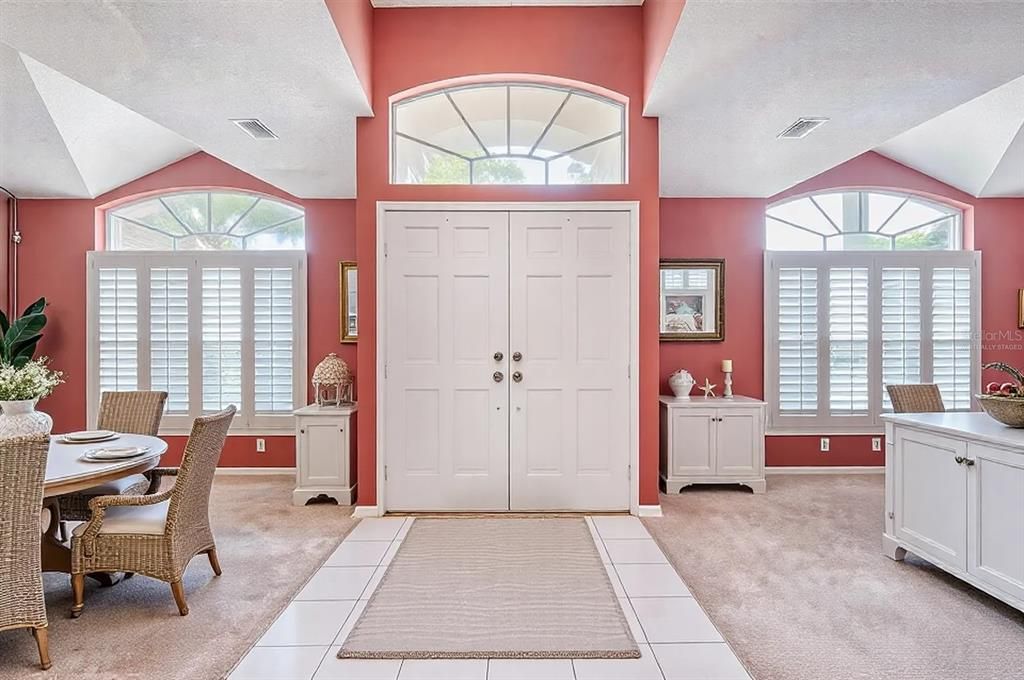 Dining room, Interior