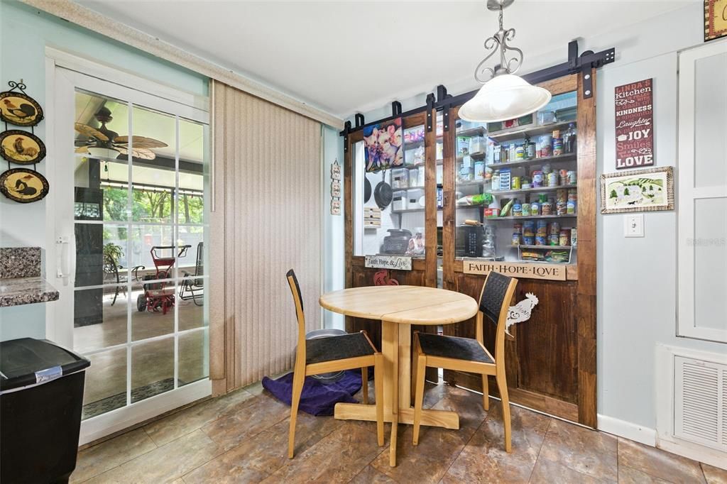 Dining room, Interior, Pendant Lights