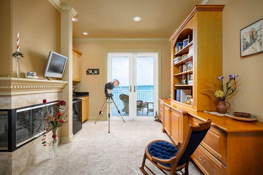 Fireplace, Home Office, Interior, Recessed Lighting, Water