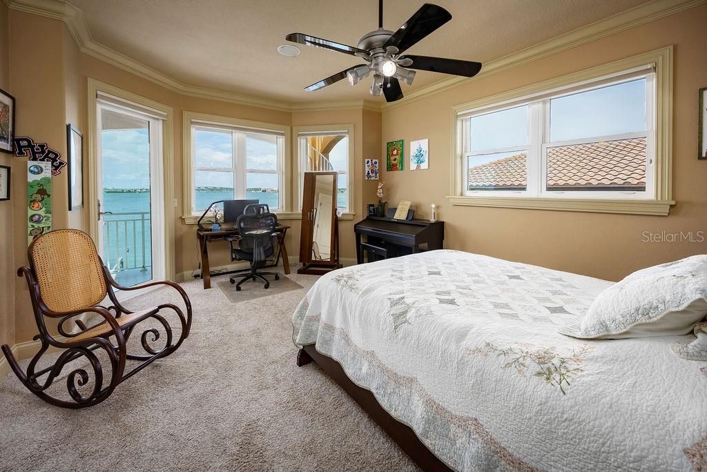 Bedroom, Home Office, Interior, Water