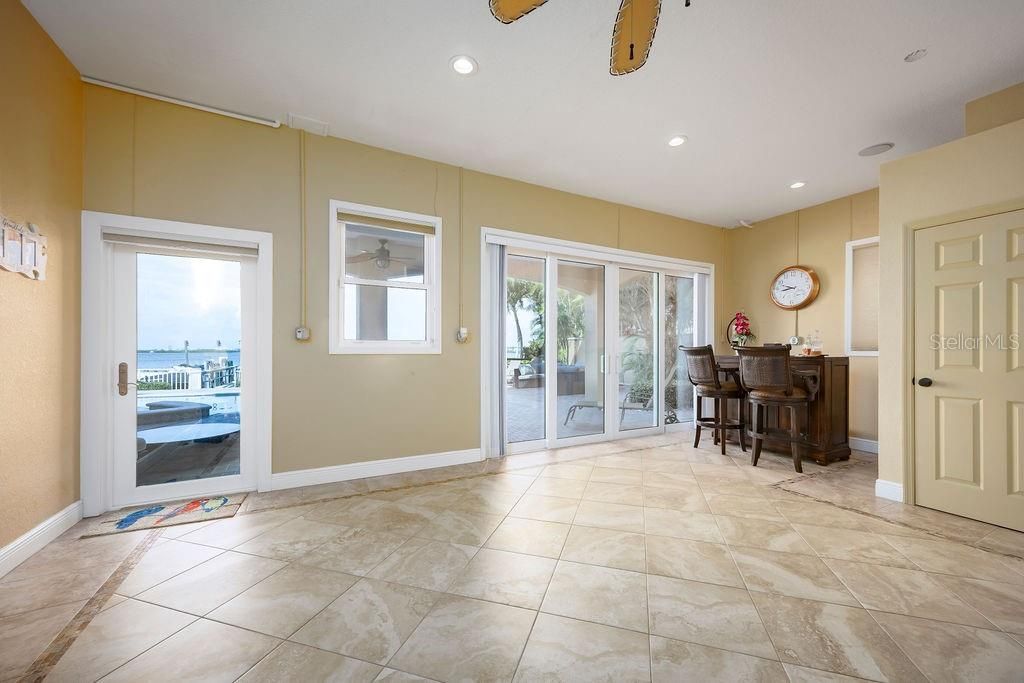 Interior, Recessed Lighting, Water