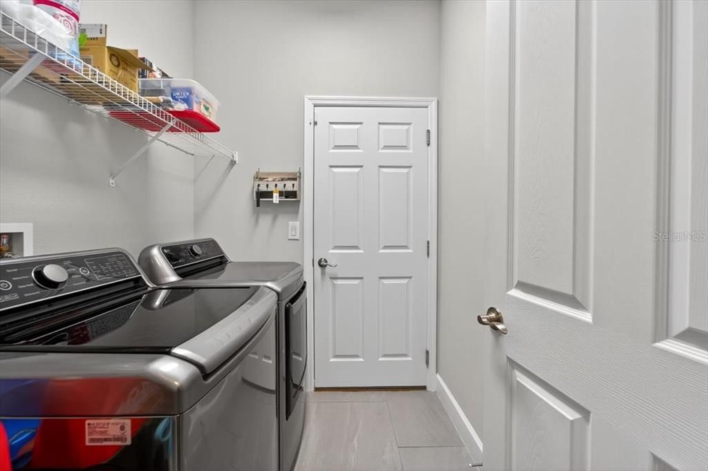 Interior, Washer