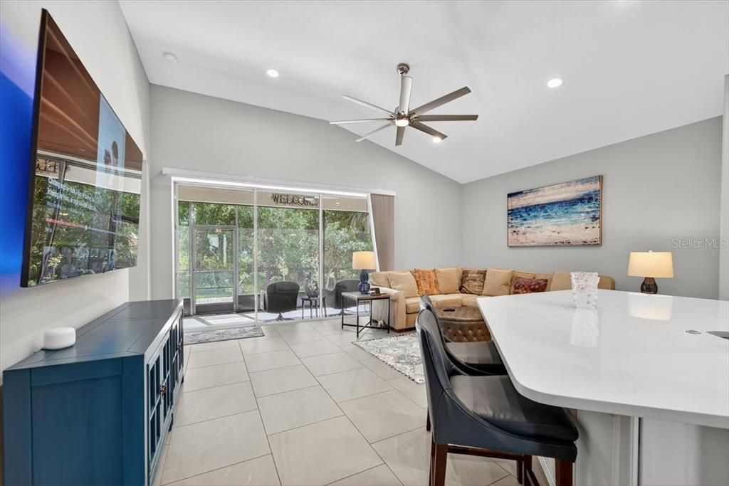 Dining room, Interior, Living room, Recessed Lighting