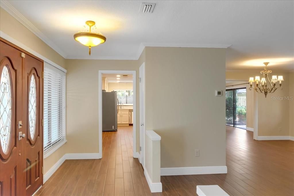Chandelier, Interior, Wood Texture Flooring