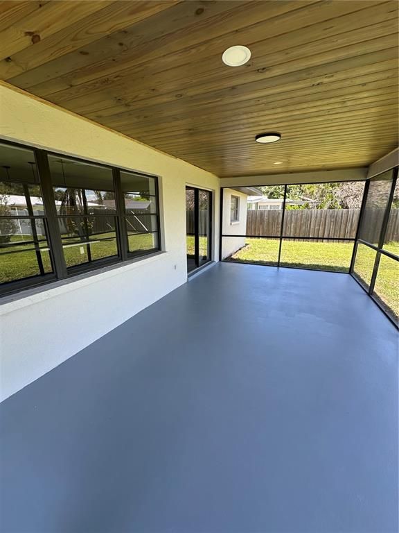 Empty room, Interior, Recessed Lighting, Wooden Ceilings