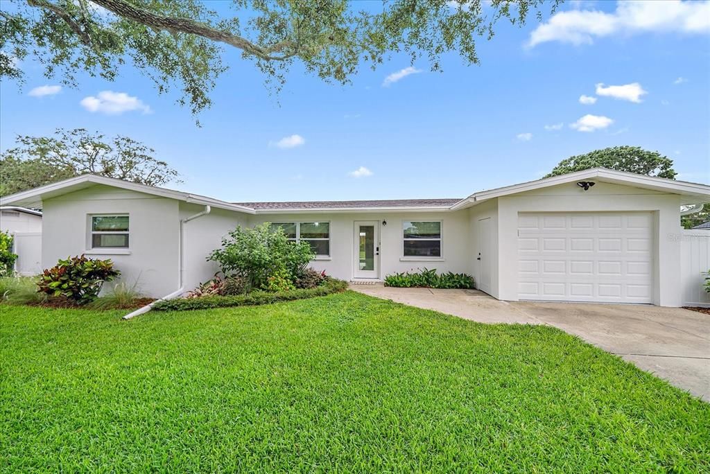 Attached, Backyard, Exterior, Facade, Ranch