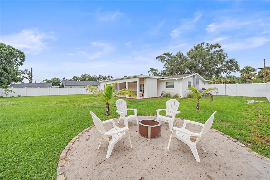Backyard, Exterior