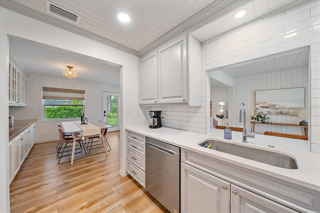 Dining room, Interior, Kitchen, Recessed Lighting, Wood Texture Flooring